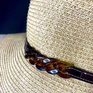 Nine West Straw Sun Hat Gold/Tan Brown Short Brim with Tortoiseshell Band